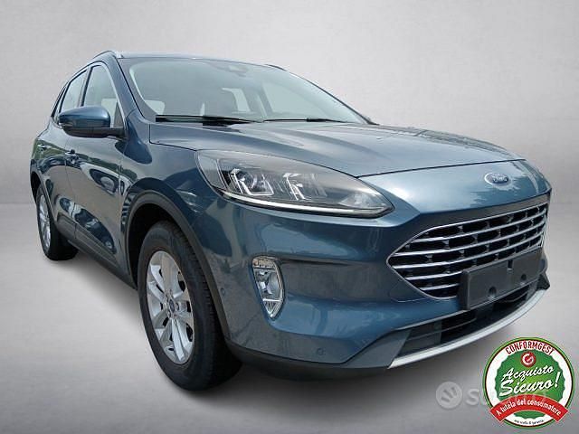 Usata Ford Kuga Titanium 120 CV (88 kW) 2021 Grigio SUV