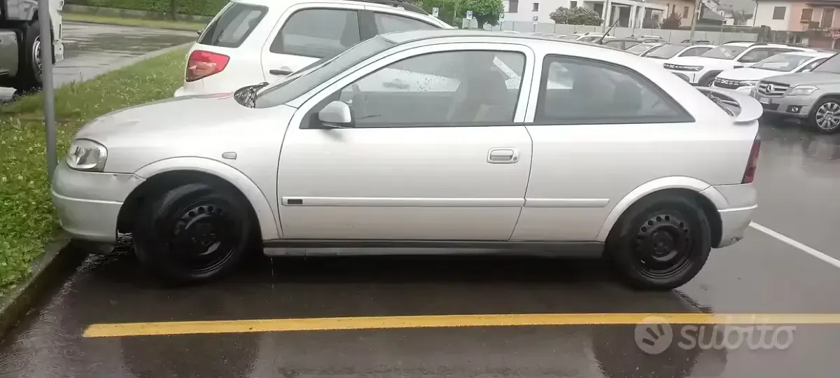 Usata Opel Astra 2003 Grigio Berlina