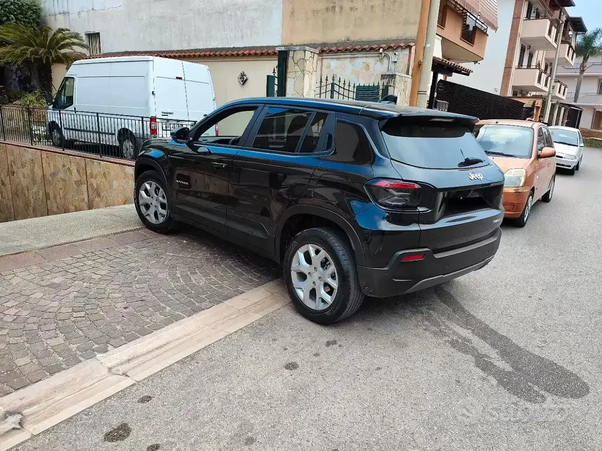 Usata Jeep Avenger 101 CV (74 kW) 2023 Nero SUV