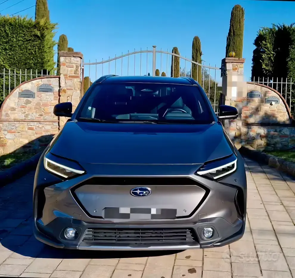 Usata Subaru Solterra 117 kW (160 CV) 2023 Grigio SUV