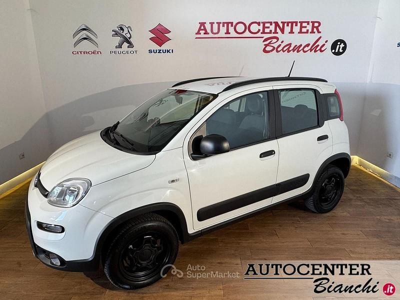 Usata Fiat Panda 4x4 S 86 CV (63 kW) 2021 Bianco Utilitaria
