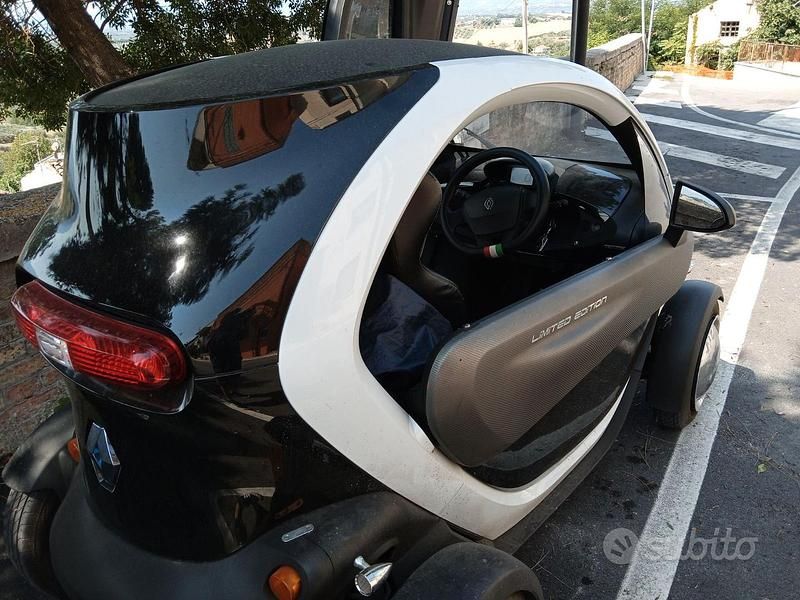 Usata Renault Twizy 12 kW (17 CV) 2012 Nero Utilitaria