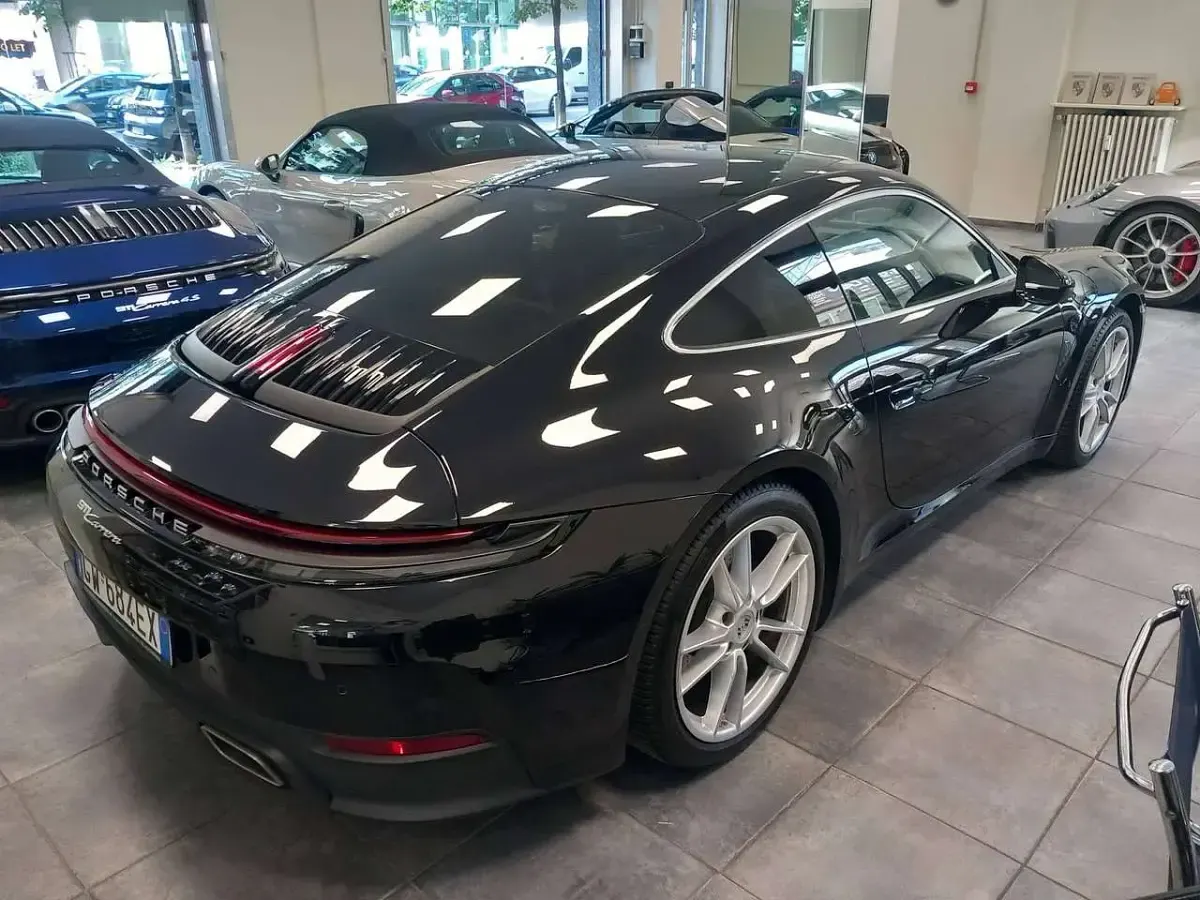 Usata Porsche 911 Carrera 394 CV (289 kW) 2024 Nero Coupé