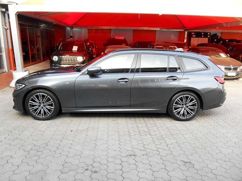 Mineral grey Usata 2021 BMW 316 M Sport Station wagon | 23.990 € (Ottimo prezzo) - Immagine 1/4