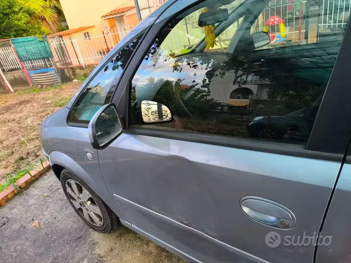 Usata Opel Meriva Enjoy 90 CV (66 kW) 2007 Grigio Monovolume