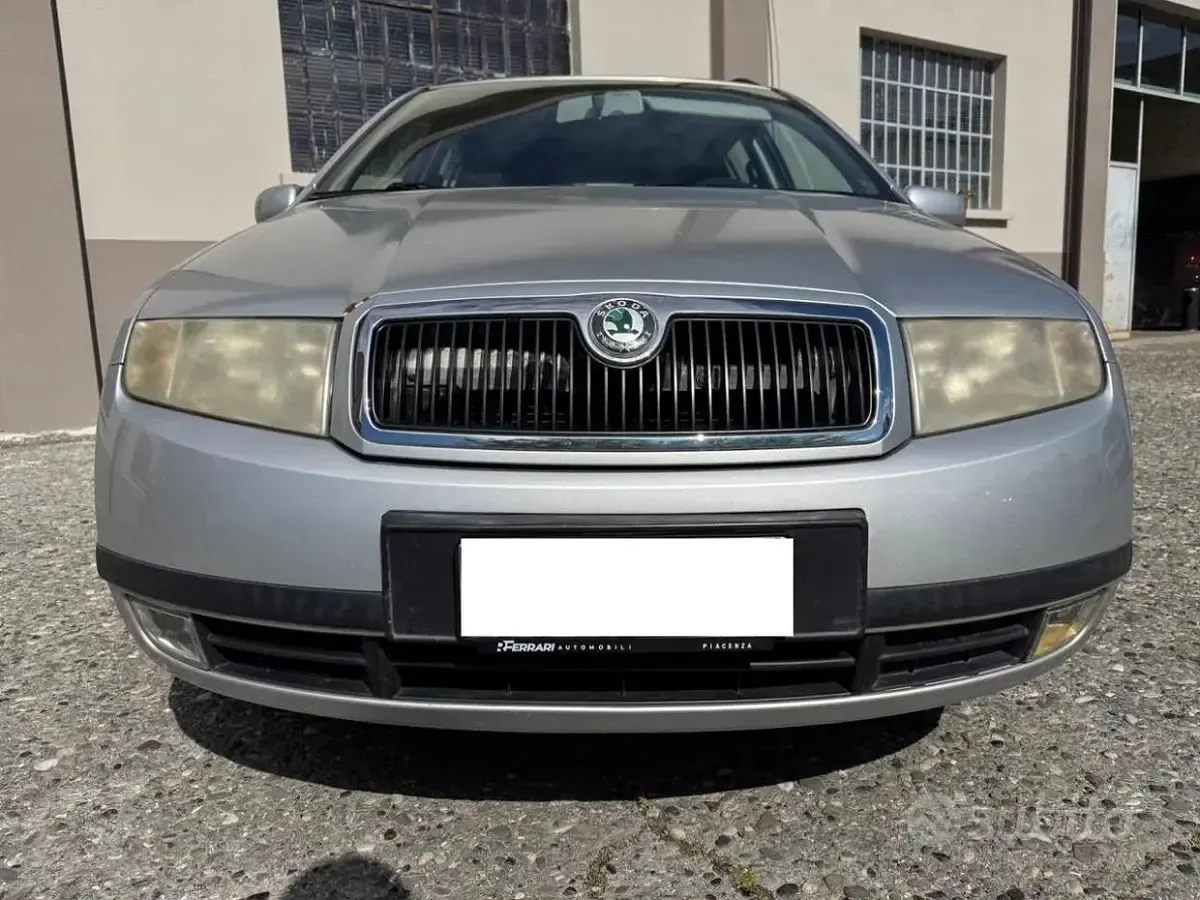Usata Skoda Fabia Style 69 CV (50 kW) 2008 Grigio Station wagon