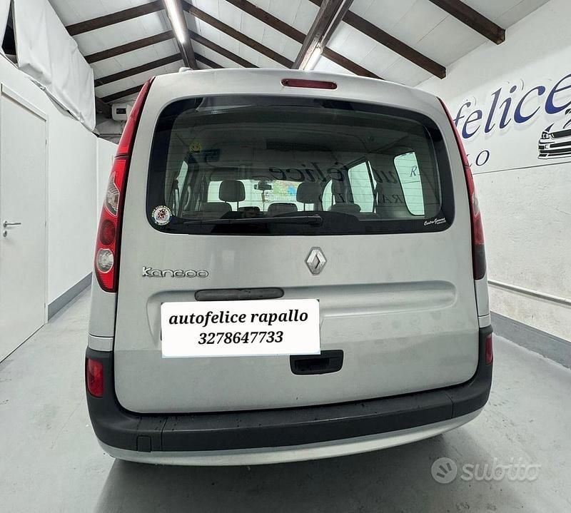 Usata Renault Kangoo Dynamique 106 CV (77 kW) 2008 Grigio Monovolume