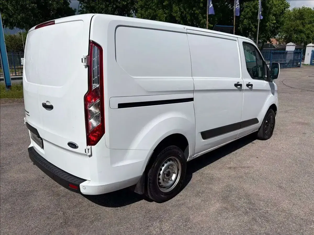 Usata Ford Transit Custom Titanium 131 CV (96 kW) 2020 Bianco Furgone