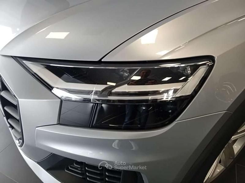 Usata Audi Q8 Sport 340 CV (250 kW) 2020 Argento SUV