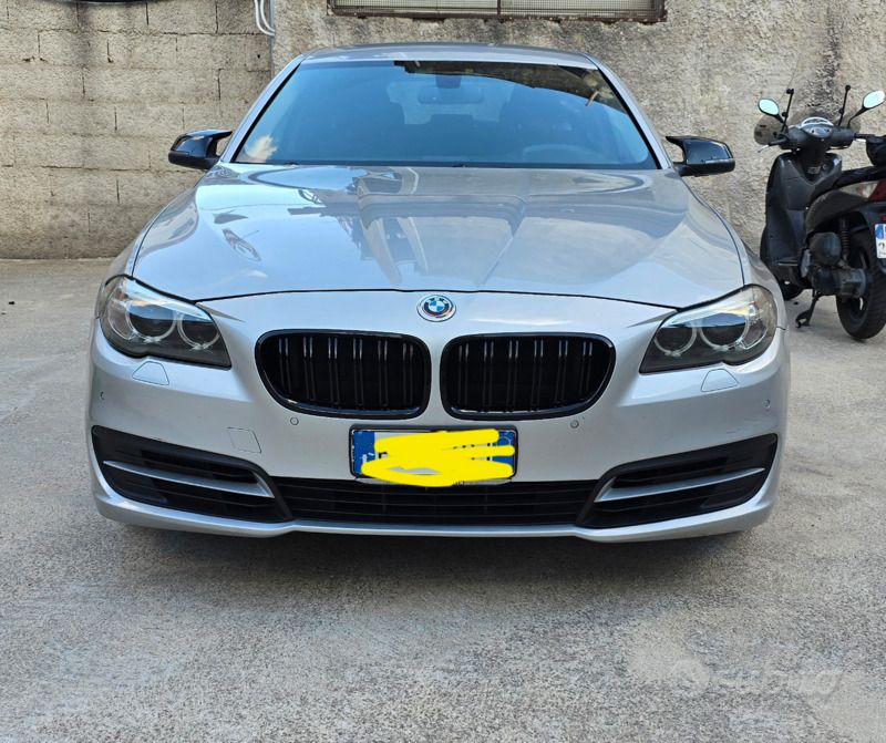 Grigio Usata 2015 BMW 520 Station wagon | 10.500 € (Buon prezzo) - Immagine 1/4