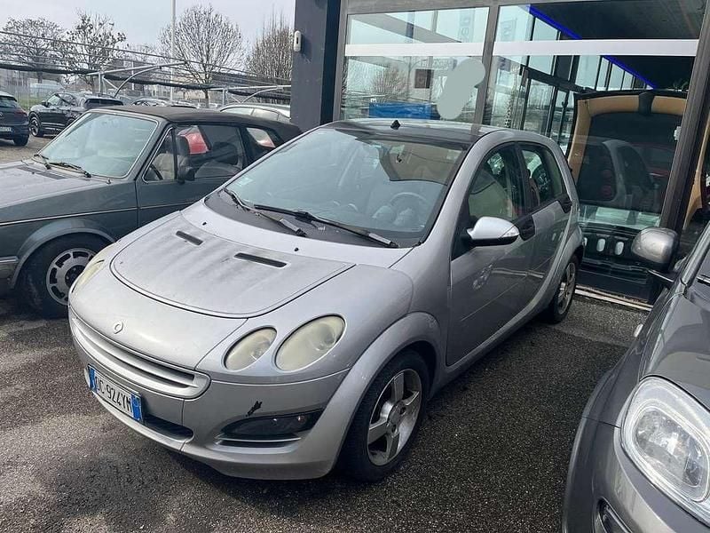 Usata Smart ForFour Pulse 95 CV (69 kW) 2006 Utilitaria