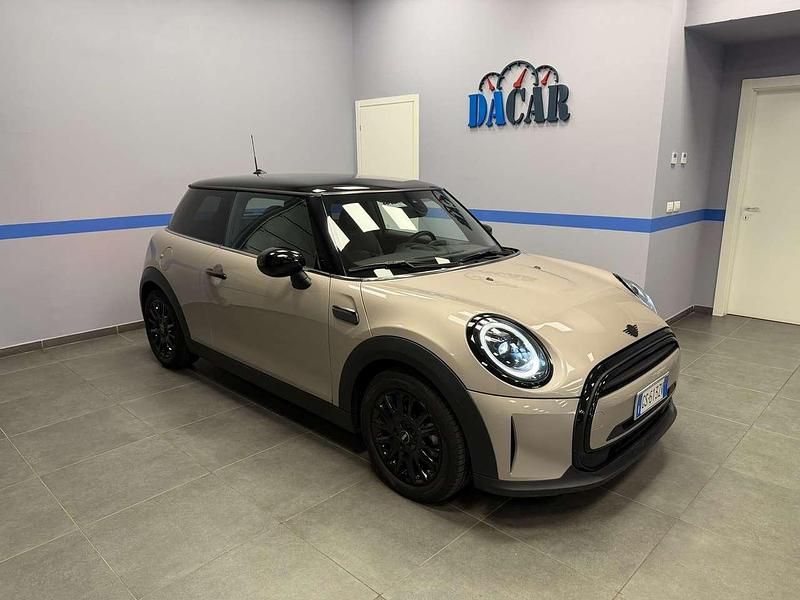 Argento Usata 2024 Mini Cooper Classic Utilitaria | 24.990 € (Ottimo prezzo) - Immagine 1/4