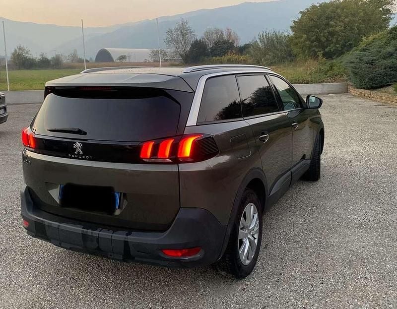Begagnad Peugeot 5008 Business-Line 120 HK (88 kW) 2018 SUV
