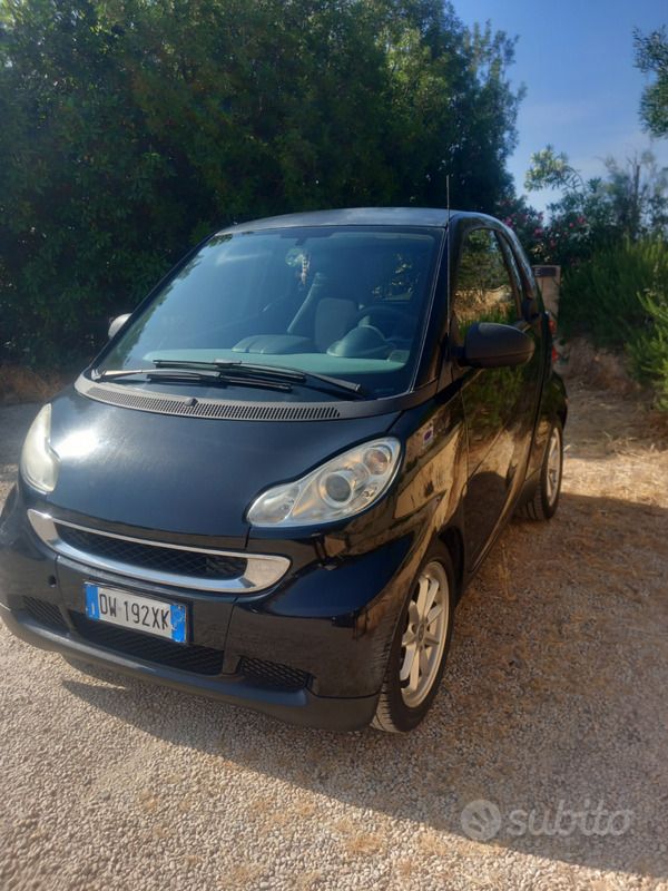 Usata 2008 Smart ForTwo Coupé Due volumi | 3900 € (Buon prezzo) - Immagine 1/4