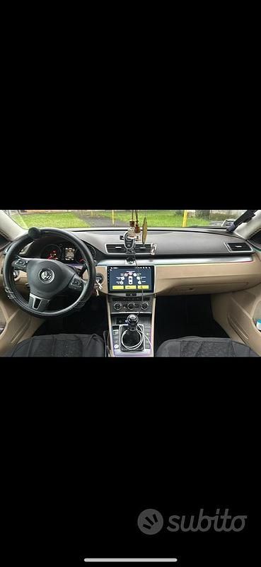 Usata VW Passat 105 CV (77 kW) 2014 Marrone Station wagon