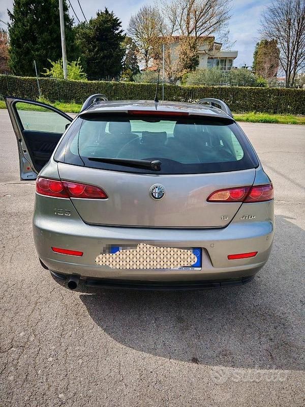 Usata Alfa Romeo 159 150 CV (110 kW) 2007 Grigio Station wagon