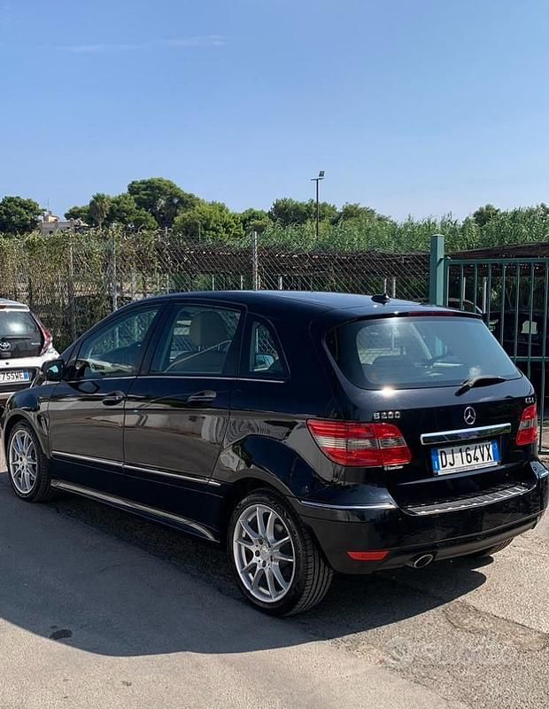 Usata Mercedes B200 2008 Nero Monovolume