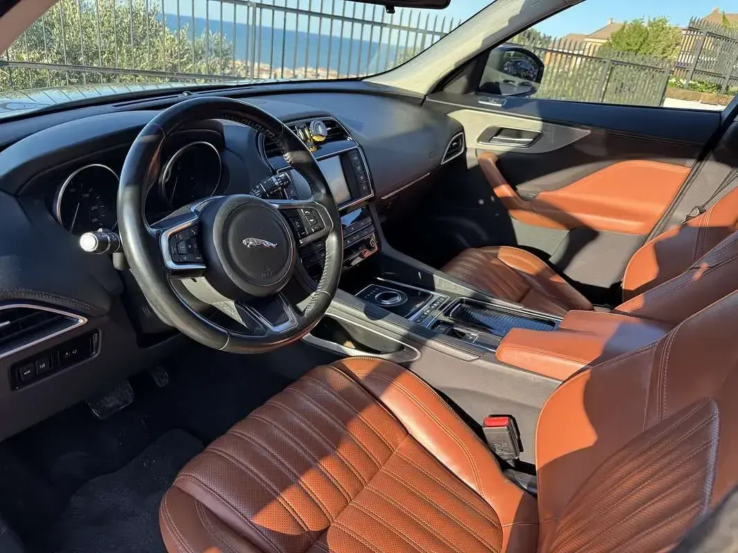 Usata Jaguar E-Pace SE 241 CV (177 kW) 2017 SUV