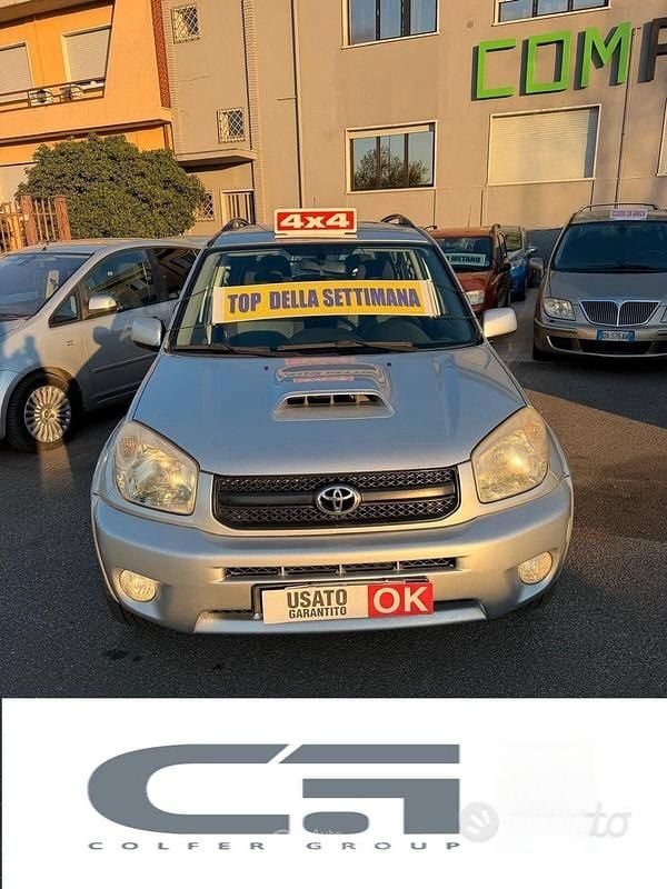 Usata Toyota RAV4 116 CV (85 kW) 2002 Grigio SUV