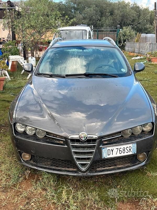 Usata Alfa Romeo 159 170 CV (125 kW) 2009 Marrone Station wagon