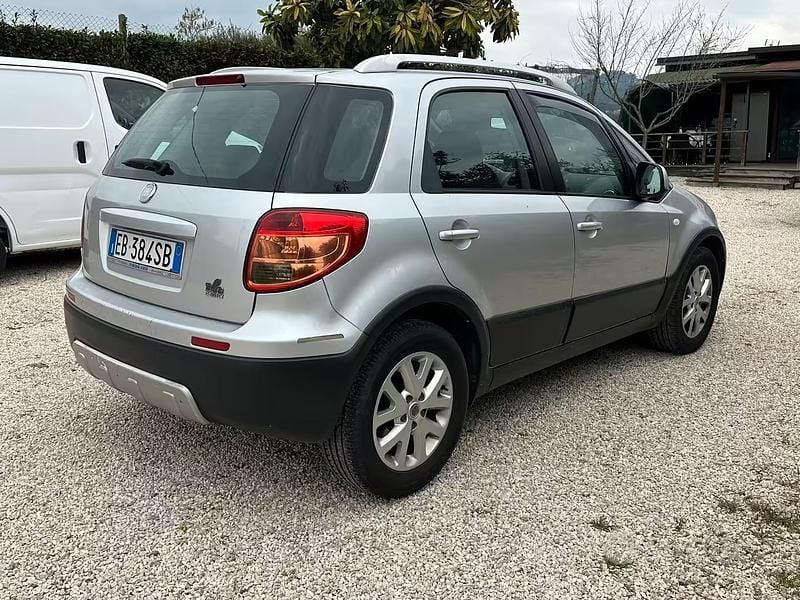 Usata Fiat Sedici 120 CV (88 kW) 2011 Grigio SUV