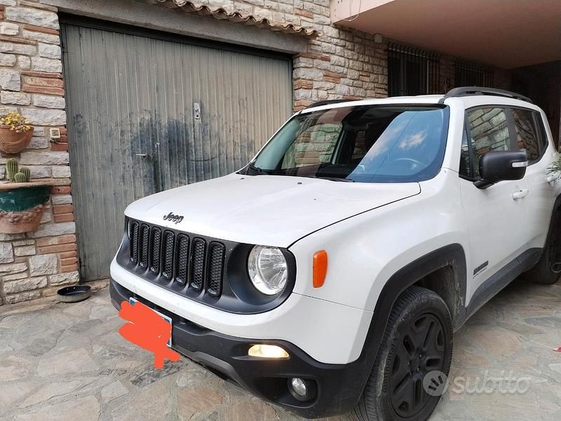 Usata Jeep Renegade Limited 140 CV (102 kW) 2017 Bianco SUV