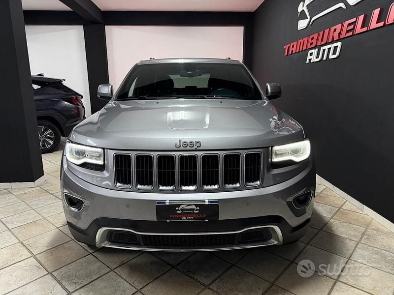 Usata Jeep Grand Cherokee Overland 250 CV (183 kW) 2013 Grigio SUV