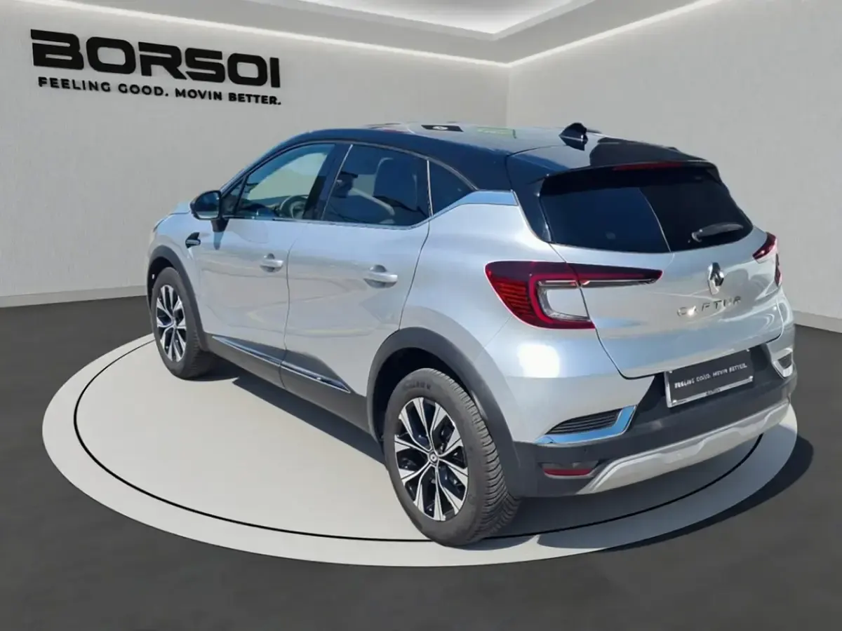 Usata Renault Captur Techno 91 CV (66 kW) 2024 Gris highland SUV