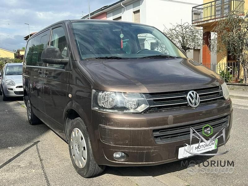 Usata VW T5 140 CV (102 kW) 2010 Marrone Furgone