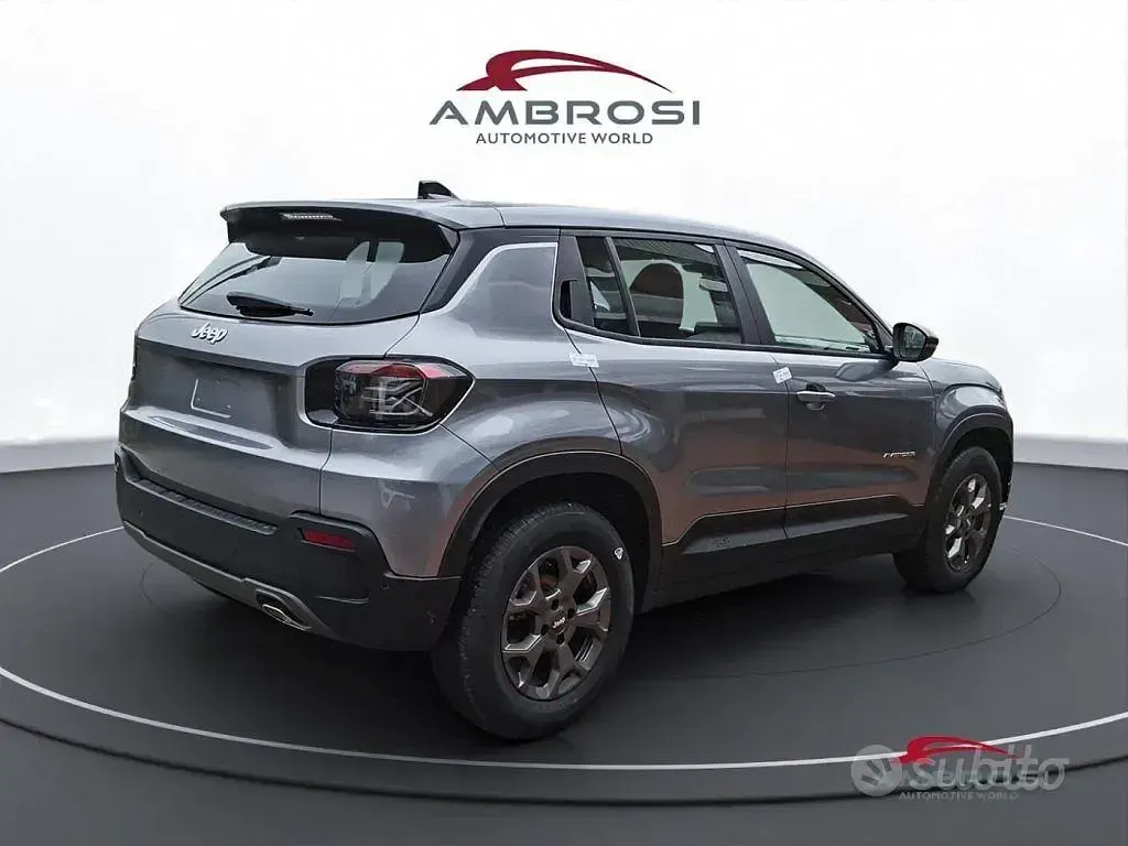 Ny Jeep Avenger Longitude 101 HK (74 kW) 2026 Grå SUV