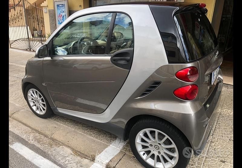 Usata Smart ForTwo Coupé 71 CV (52 kW) 2010 Marrone Coupé
