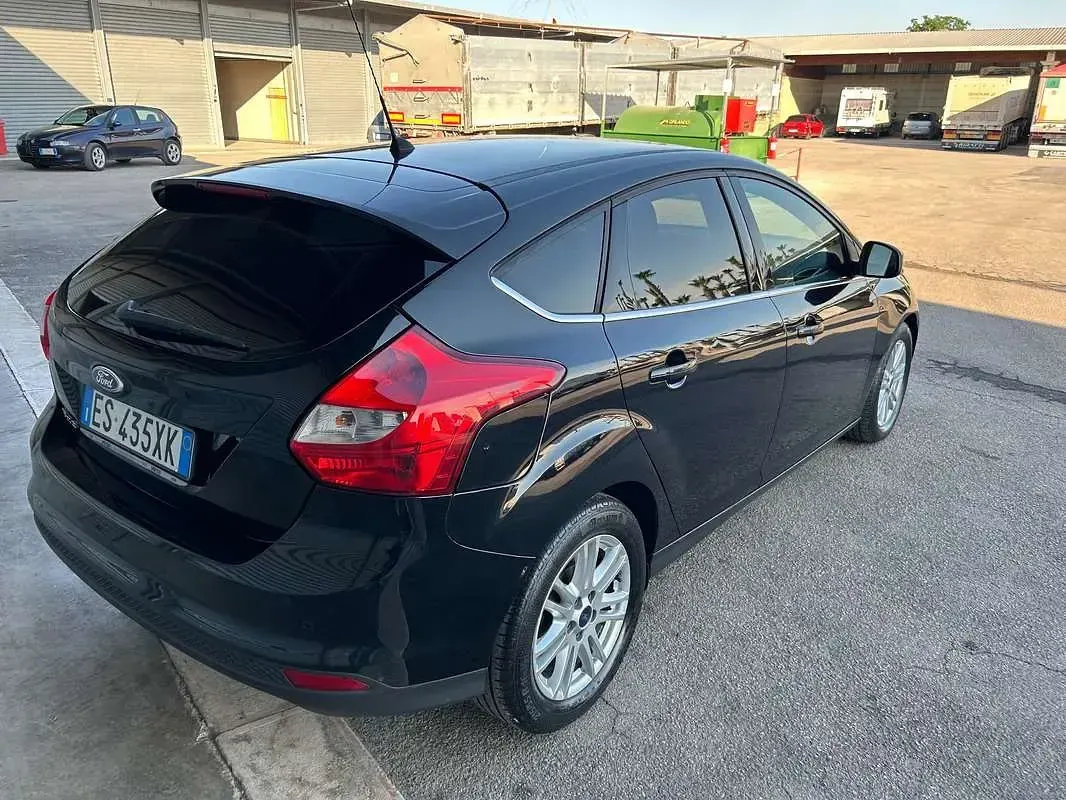 Usata Ford Focus Titanium 95 CV (69 kW) 2013 Nero Berlina