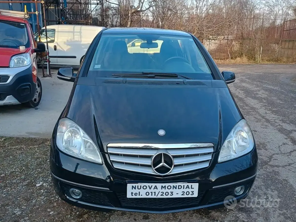 Usata Mercedes A180 Edition 109 CV (80 kW) 2011 Nero Utilitaria