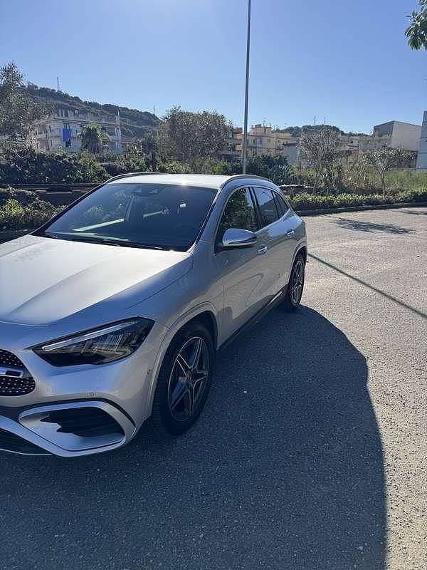 Usata Mercedes GLA200 Advanced Plus 150 CV (110 kW) 2024 SUV