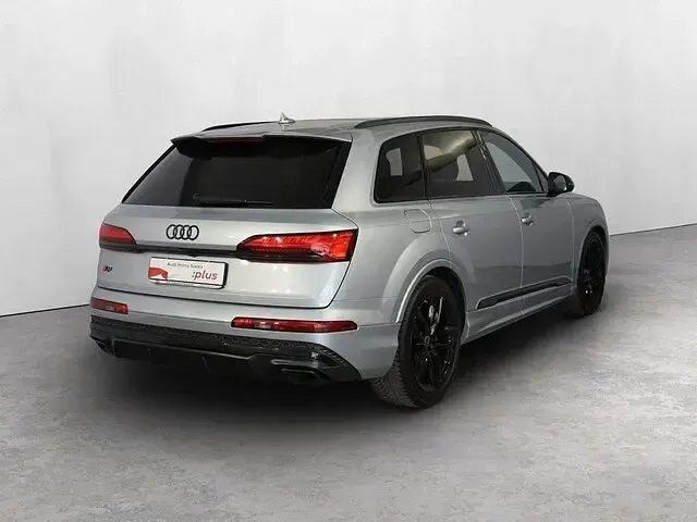 Usata Audi Q7 S-Line 286 CV (210 kW) 2024 Grigio satellite metallizzato SUV