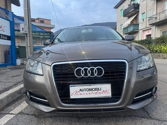 Usata Audi A3 Attraction 105 CV (77 kW) 2012 Grigio/bronzo metallizzato Utilitaria