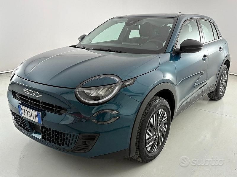 Usata Fiat 600 110 CV (80 kW) 2025 Verde SUV