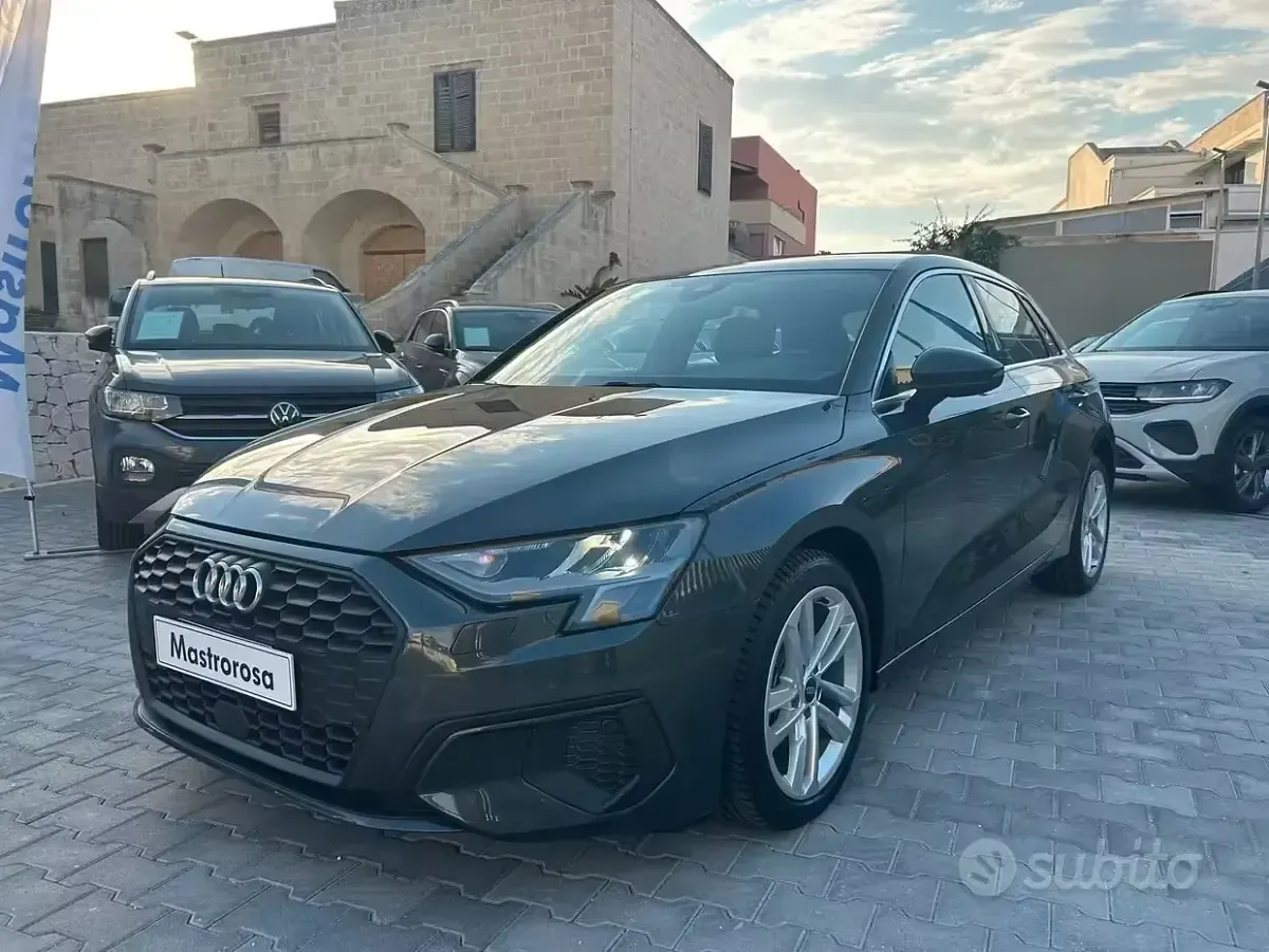 Usata Audi A3 Advanced 150 CV (110 kW) 2022 Grigio Berlina