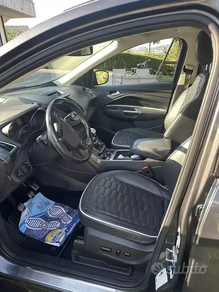 Usata Ford Kuga Vignale 90 CV (66 kW) 2019 Grigio SUV