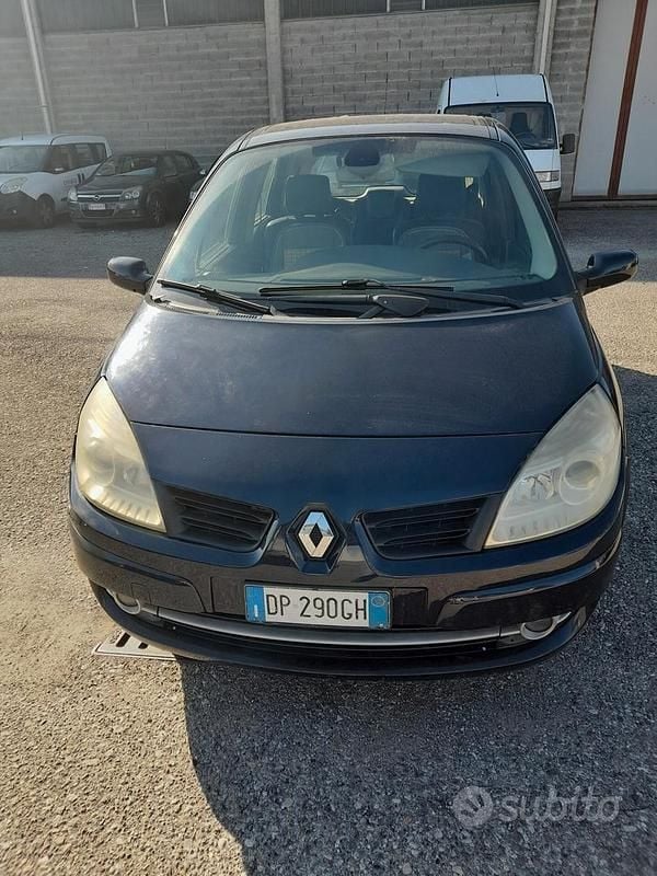 Usata Renault Scénic II 106 CV (77 kW) 2008 Blu Monovolume