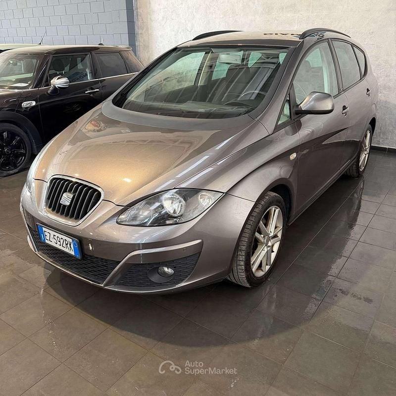 Usata Seat Altea XL 105 CV (77 kW) 2015 Grigio Monovolume