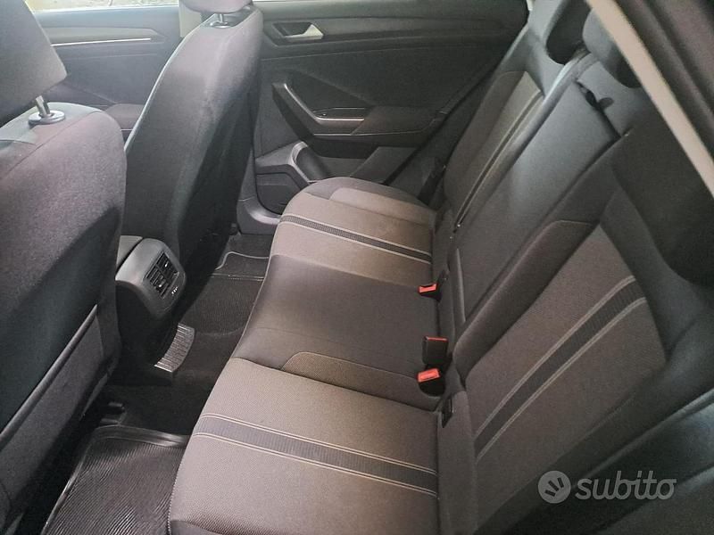 Usata VW T-Roc 2018 Grigio SUV