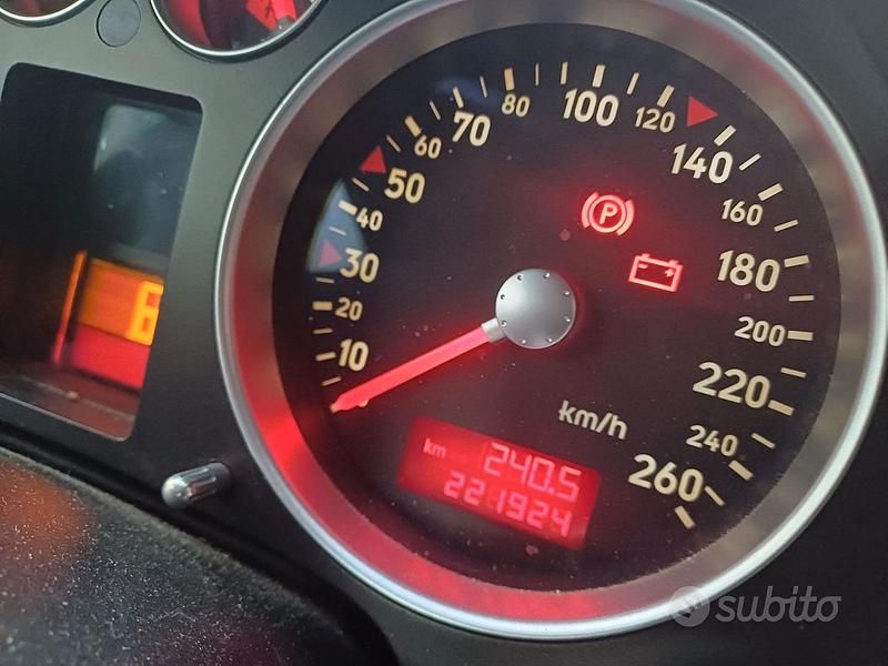 Usata Audi TT 180 CV (132 kW) 1998 Grigio Coupé