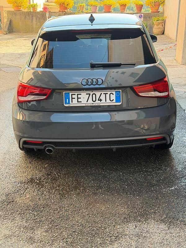 Usata Audi A1 S-Line 90 CV (66 kW) 2016 Grigio Utilitaria