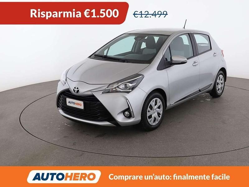 Usata Toyota Yaris Active 72 CV (52 kW) 2020 Argento Utilitaria