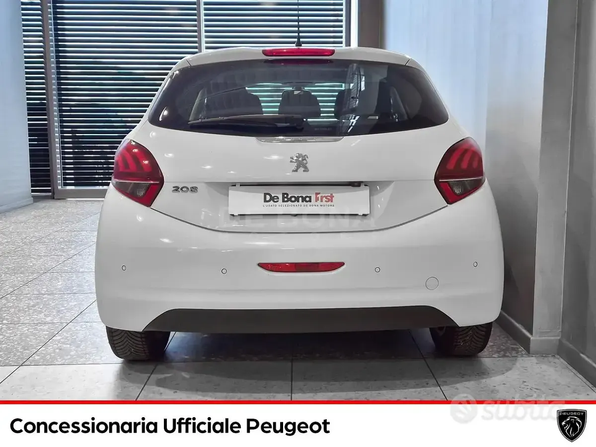 Usata Peugeot 208 Active 83 CV (61 kW) 2019 Bianco Utilitaria