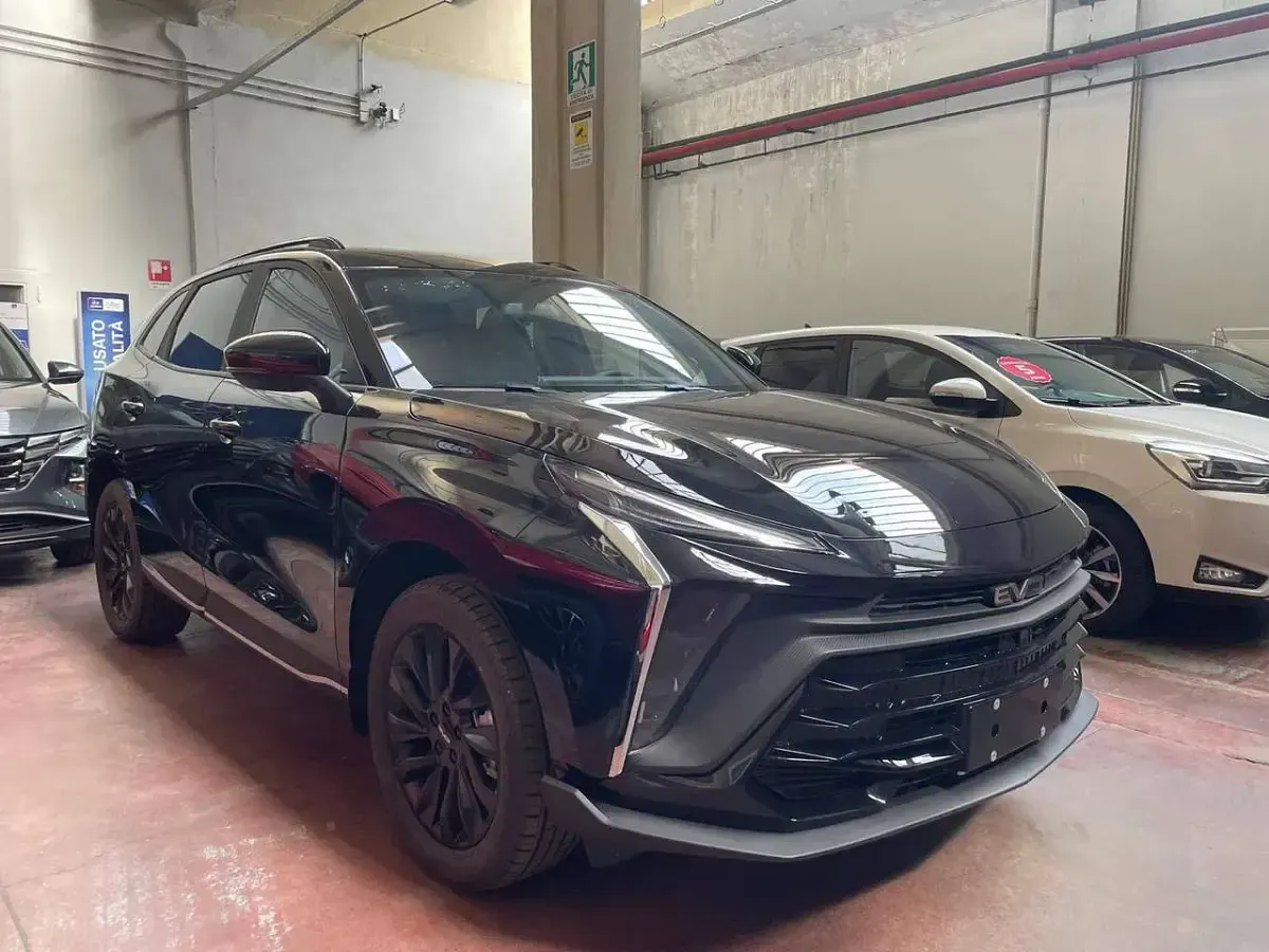 Nuova EVO Evo 6 140 CV (102 kW) 2026 Nero SUV