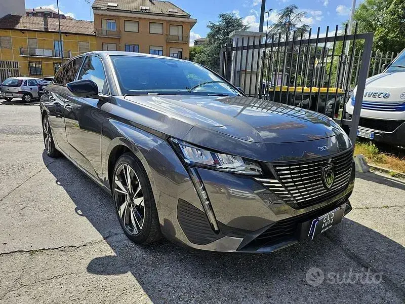 Usata Peugeot 308 GT 131 CV (96 kW) 2023 Grigio Station wagon