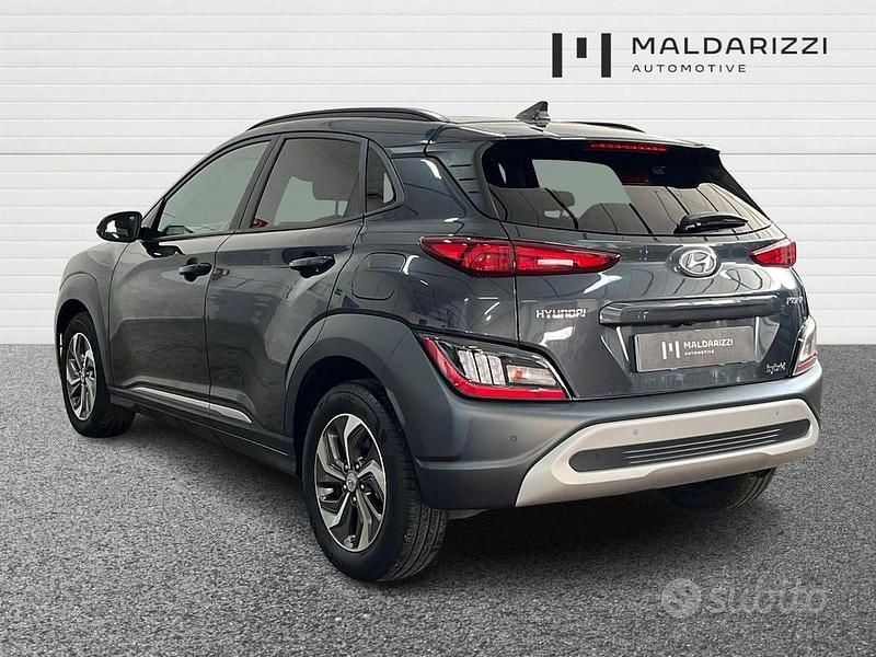 Usata Hyundai Kona 141 CV (103 kW) 2022 Grigio SUV