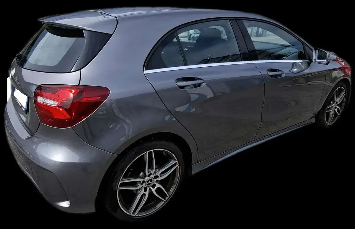 Usata Mercedes A180 Premium 109 CV (80 kW) 2017 Utilitaria